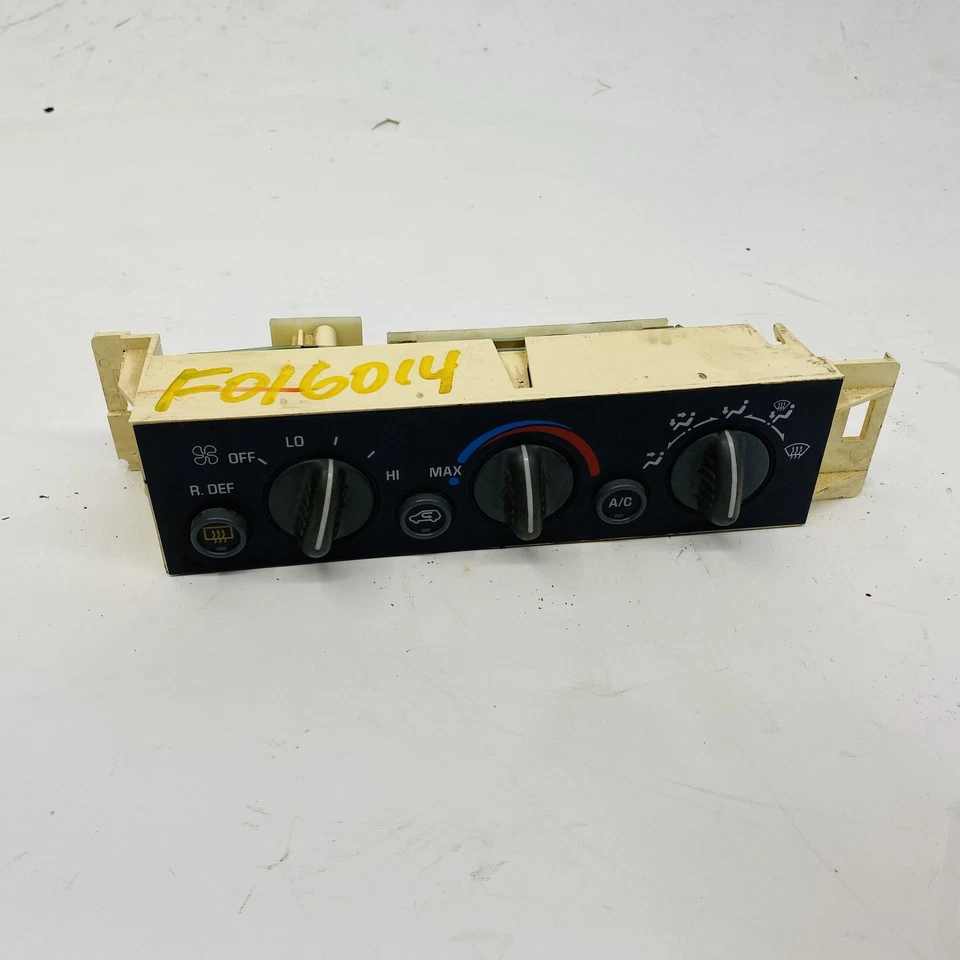 96 97 98 99 Chevy Pickup 1500 Temperatura Calor AC Control Foto 1 de 4