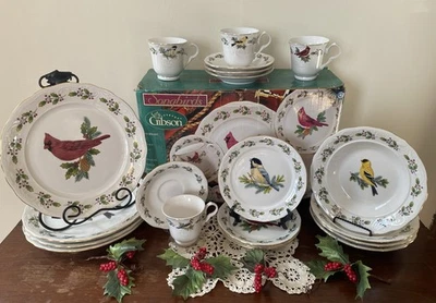 Juego de vajilla Gibson Songbirds Navidad 20 piezas - Servicio para 4 - Diferentes pájaros Foto 1 de 4