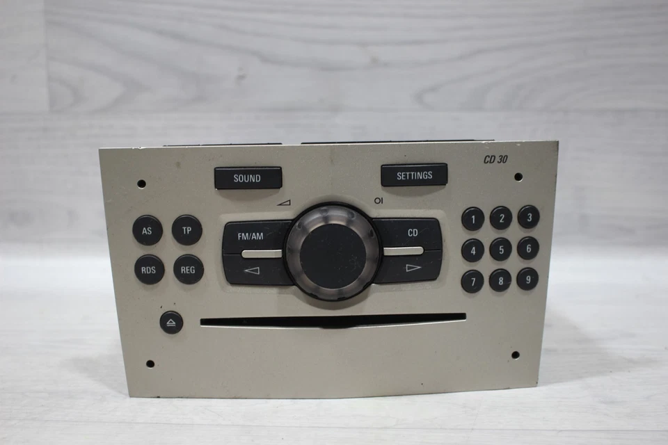 Autoradio Radio 13262382 Code fehlt Opel Corsa D Bj,08 - Bild 1 von 4