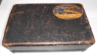 LUGGAGE SUITCASE VANITY CASE MIRROR GUNARD WHITE STAR NY TO LIVERPOOL 1930'S  X1 - Image 1 of 4