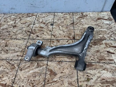 Brazo de control inferior delantero derecho AWD LEXUS GS350 (2006-2011) OEM Foto 1 de 4