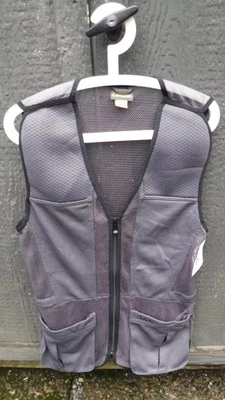 Cabelas lightweight mesh shooting vest small NWT - Image 1 of 4