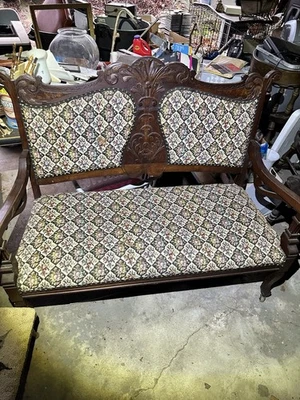 Pair of Victorian/Eastlake Influenced Carved Settee - Circa 1880 - small/large - Image 1 of 4