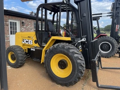 2017 JCB 940 4WD All Terrain Forklift - Image 1 of 4