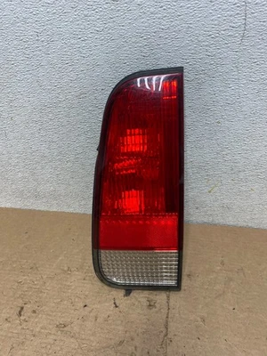 Lincoln Aviator 2003 a 2005 pasajero derecho luz trasera interior lateral OEM P6646 DW Foto 1 de 4