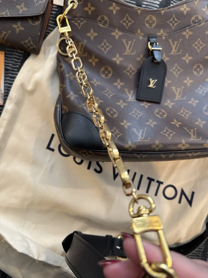 Bandolera Louis Vuitton Odeon casi nueva Pm Mng Noir sin cadena.  Foto 1 de 4