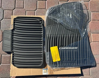 ¡¡NUEVO!! Alfombrillas de aguanieve Mopar OEM 2011-2018 cargador 82212236AB Foto 1 de 2