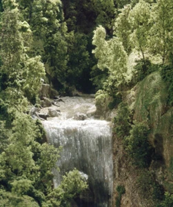 Woodland Scenics LK955 River/Waterfall Learning Kit - Picture 1 of 3