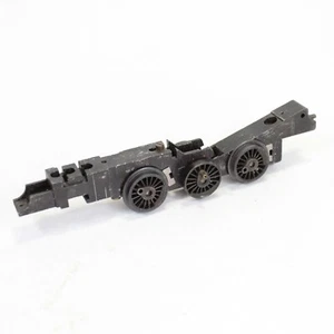 Vintage train locomotive chassis & 4 middle wheels OO gauge model railway #29 - Picture 1 of 9