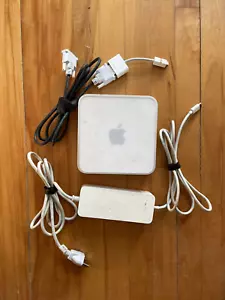 Apple Mac mini A1283 2009 2.0 GHz Core 2 Duo 120 GB Drive 1 GB RAM - Picture 1 of 8