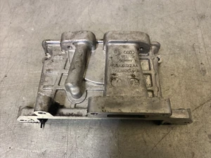 Audi A4 A5 A6 A7 VW Amarok 3,0 TDI Stirndeckel Abdeckung 059109122AA - Picture 1 of 3