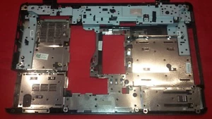 dell inspiron 1546 1545 plasturgie basse bottom sans trappe - Photo 1 sur 2