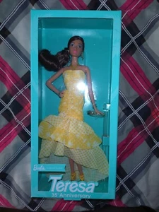 Barbie Signature 35th Anniversary TERESA Puppe Mattel 2023 HJX32 Gold Label Lina - Bild 1 von 3