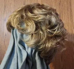 AMORE / Rene of Paris Short Wig - Picture 1 of 11
