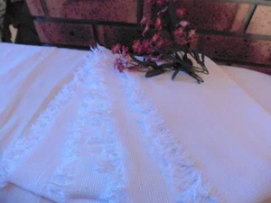 4 ANCIENNES SERVIETTES DE TOILETTE NID D ABEILLE A FRANGES COTON BLANC - Picture 1 of 4