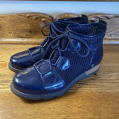 Женские сапоги Sorel Major с кружевной сеткой без застежек размер 7 на синей шнуровке - Изображение 1 из 4