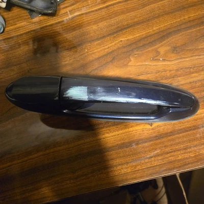 Ручка внешней двери переднего пассажира 00-06 LLINCOLN LS серебристая YW43-5426600-AAW - Изображение 1 из 3