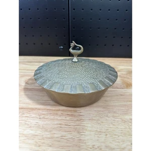 Vintage koreanische Messing Schmuckschatulle mit einer Baumrinde brutalistisch strukturiert Deckel - Bild 1 von 4