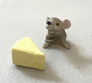 Vintage Hagen Renaker Miniature Mouse Mice & Cheese Figurines - Picture 1 of 5