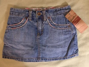 NWT LEVI STRAUSS GIRLS DENIM JEAN SCOOP POCKET SCOOTER/SKIRT SKORT SIZE 10 OR 12 - Picture 1 of 11
