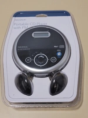 Insignia Portable MP3 CD Player with FM Tuner - Black (NS-P5113) - Изображение 1 из 4