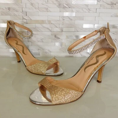 Sandalias Nina para mujer de cuero talla 8 con correa para el tobillo y tacones plateados brillantes Foto 1 de 4