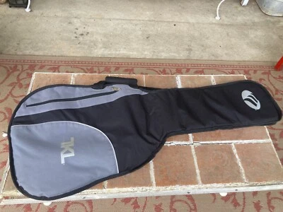 TKL Black Belt Universal Guitarra Elétrica Estojo Macio 4630/BL Instrumentos Musicais - Imagem 1 de 3