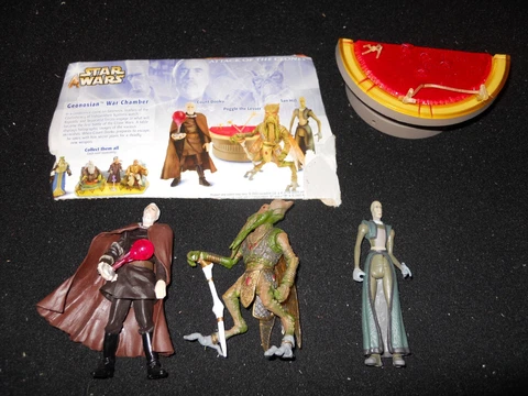 Hasbro STAR WARS GEONOSIAN WAR ROOM complete loose Poggle San Hill & more! Cover