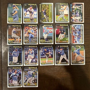 KANSAS CITY ROYALS 2024 TOPPS SERIE 2 BASE EQUIPO SET 17 CARTAS NOVATOS, VETERANOS - Imagen 1 de 5