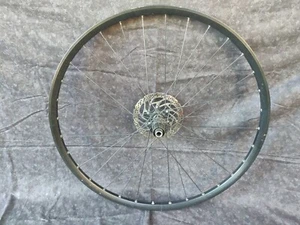 Shimano Deore Disc Rear 700c Wheel - Picture 1 of 13