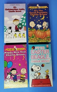 Charlie Brown and Snoopy, Peanuts Holiday VHS Collection (Lot of 4 VHS) - Imagen 1 de 2
