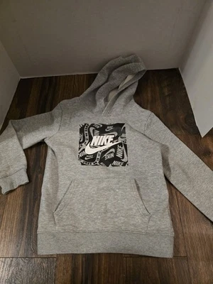 Sudadera con capucha para niños pequeños Nike Amplify Talla 7 Gris oscuro jaspeado Foto 1 de 2
