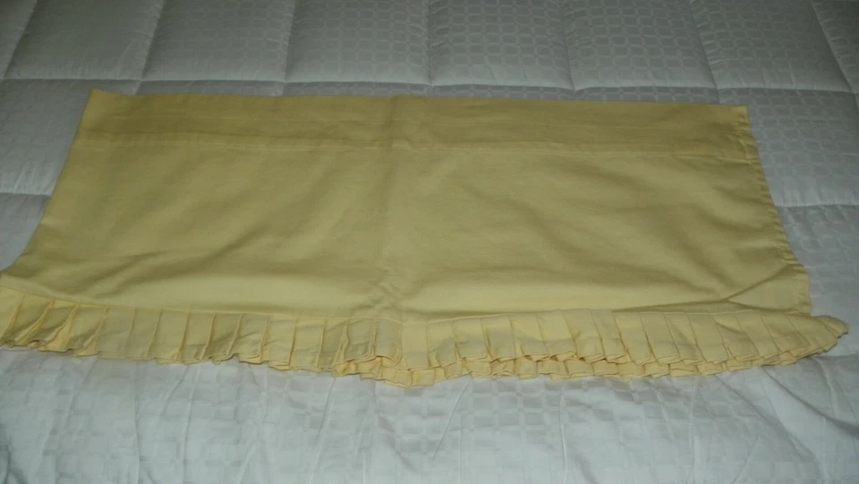 WAMSUTTA VALANCE 60" x 12" - Image 1 of 2