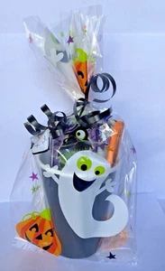 Halloween Trick or Treat Filled Party Cup - Picture 1 of 3