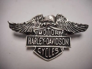 WOW HARLEY DAVIDSON ****OLD SCHOOL EAGLE AND SHIELD*** PEWTER PIN FANTASTIC - Picture 1 of 4
