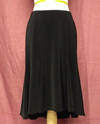 Falda acampanada lápiz alta baja de mercado negro de la Casa Blanca para mujer talla 0 bonita tela Foto 1 de 4