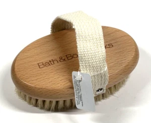 NEW 1 BATH & BODY WORKS WOODEN SCRUB HANDLE BRUSHES - Picture 1 of 4