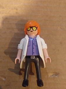 PLAYMOBIL FIGURA CIENTIFICO LOCO 27/3/19 - Imagen 1 de 1