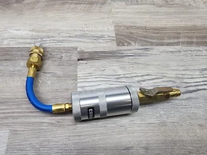Tracerline TP9883-BX Universal, 2 oz (60 ml) Refillable A/C & Oil Fluid Injector - Picture 1 of 8
