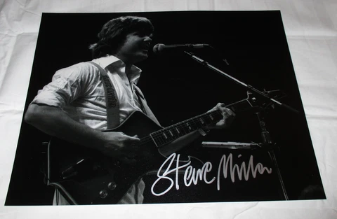 STEVE MILLER SIGNED 11X14 PHOTO Cover
