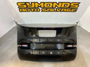 2015 PEUGEOT 2008 CLIMATE CONTROL UNIT PANEL P/N: 96722471XU - Picture 1 of 4