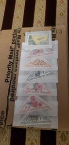 Stamps Republic Of Cameroun Flowers - Picture 1 of 7