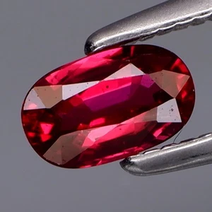 0,43Ct.UNBEHEIZT! Beste Farbe natürlicher heißer roter Rubin Winza, Tansania guter Glanz! - Bild 1 von 4