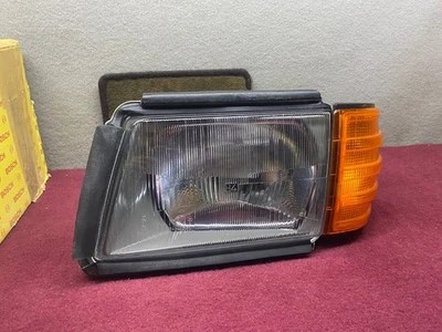 Mercedes Benz Bosch Coupe Headlight & Turning Indicator SEC 126 NOS - Image 1 of 4