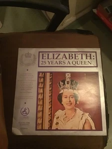ELIZABETH : 25 YEARS A Q   12" VINYL  JUBILEE 1977 BIRTHDAY CHRISTMAS - Picture 1 of 1