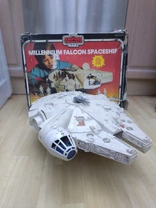 Star Wars ESB Millennium Falcon Palitoy Boxed - Picture 1 of 24
