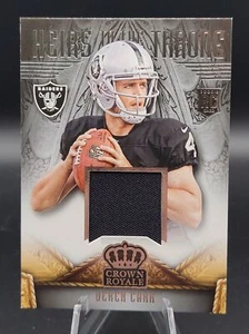 2014 Crown Royale Heirs to the Throne Materials #HT-DC Derek Carr - SN499 - Foto 1 di 2