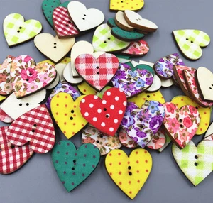 50pcs Mixed pattern Wooden Heart-shaped buttons Sewing 2-holes scrapbooking 24mm - Picture 1 of 3