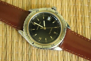 MINT VINTAGE HAMILTON 9744A SUB 660 STAINLESS GOLD BLACK DATE DIAL WATCH BOX SET - Picture 1 of 17