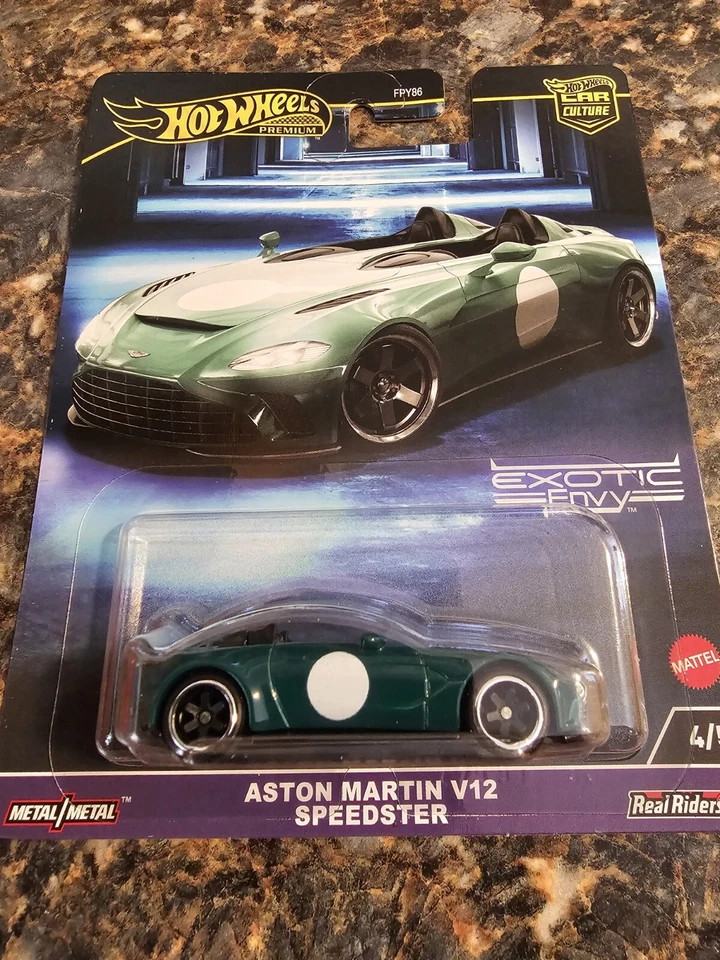 Mattel Hot Wheels HKC78-FPY86 Aston Martin - V12 Speedster Exotic Envy 2021 - GR